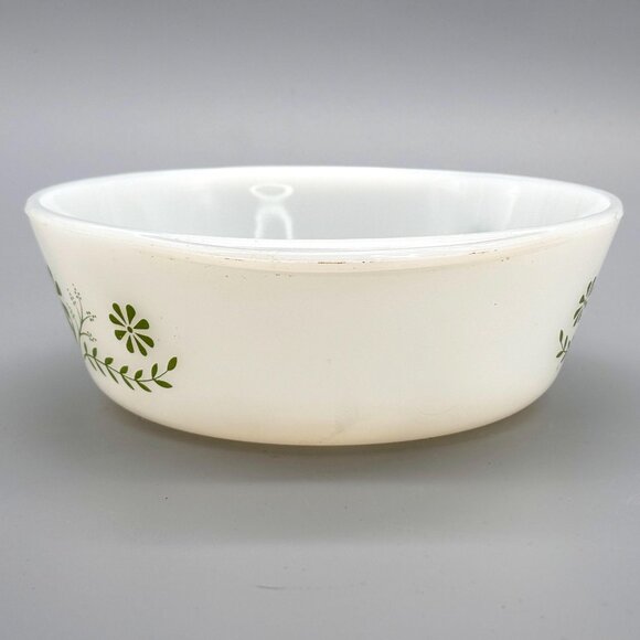 Vintage Glasbake Green Daisy Milk Glass Casserole Dish With Side Grip 2 Quart - Picture 4 of 5